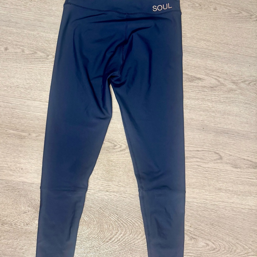 SOUL Navy High Rise Cropped Leggings Braided Mesh Detail Size Small - Picture 2 of 3